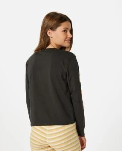 Surf Revival Long Sleeve Tee - Girls (8-14 Years) 7 Surf Revival Long Sleeve Tee - Girls (8-14 Years) -Wetsuits Ready 01dgte 8264 2