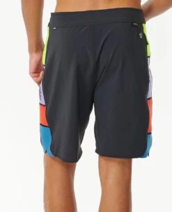 Mirage 3-2-One Offcuts 19" Boardshort 8 Mirage 3-2-One Offcuts 19" Boardshort -Wetsuits Ready 078mbo 3282 3